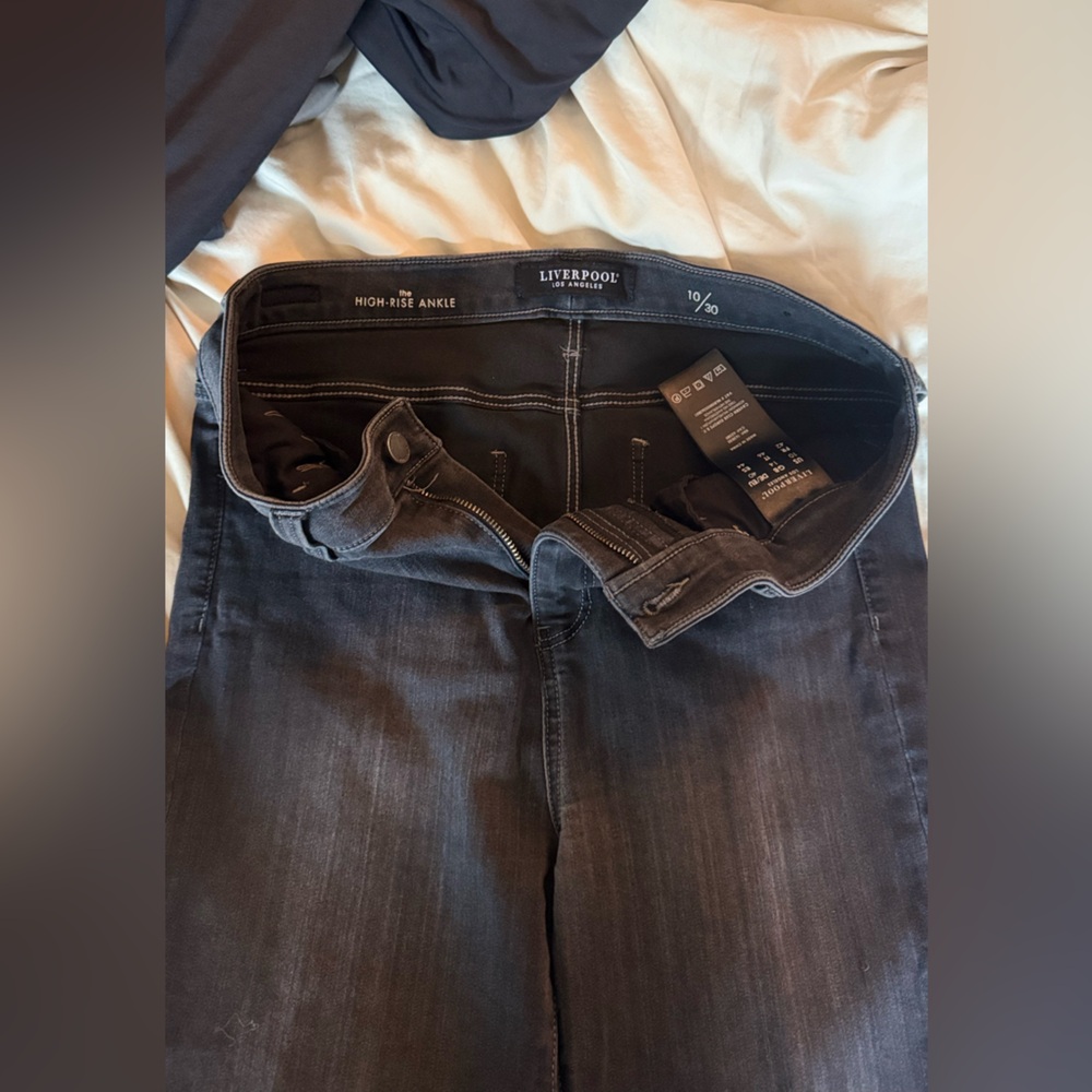 Liverpool Women's Charcoal Jeans - Picture 4 of 6